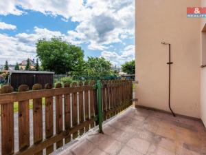 Prodej bytu 1+kk, Ostrov, Hroznětínská, 41 m2