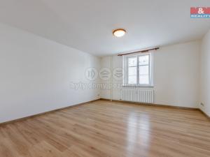 Prodej bytu 1+kk, Ostrov, Hroznětínská, 41 m2