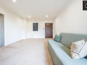 Prodej rodinného domu, Lhota, Kladenská, 170 m2