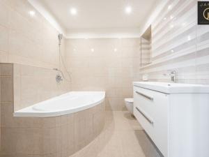 Prodej rodinného domu, Lhota, Kladenská, 170 m2