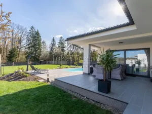 Prodej rodinného domu, Praha - Sobín, Valtická, 221 m2