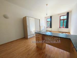Pronájem bytu 1+kk, České Budějovice, Pražská tř., 41 m2