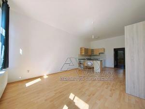 Pronájem bytu 1+kk, České Budějovice, Pražská tř., 41 m2