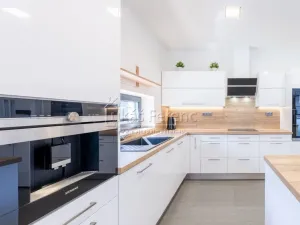 Prodej rodinného domu, Unhošť, Na Lukách, 221 m2