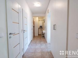 Pronájem bytu 2+1, Brno, Kárníkova, 65 m2