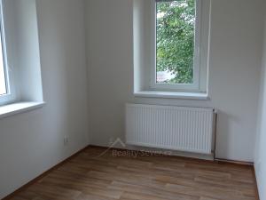 Pronájem bytu 2+1, Kamenický Šenov, 40 m2
