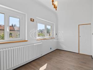 Pronájem bytu 2+kk, Praha - Prosek, Poleradská, 40 m2