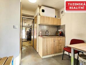 Pronájem garáže, Šternberk, Závodní, 145 m2