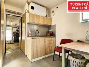 Pronájem garáže, Šternberk, Závodní, 145 m2