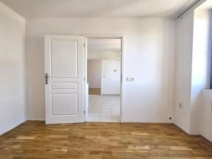 Pronájem bytu 2+1, Praha, Braunerova, 46 m2