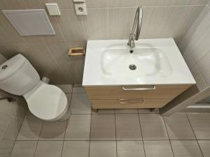 Pronájem bytu 2+1, Praha, Braunerova, 46 m2