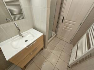 Pronájem bytu 2+1, Praha, Braunerova, 46 m2