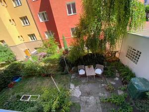Pronájem bytu 3+1, Praha - Podolí, Brabcova, 93 m2