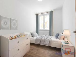 Prodej bytu 3+1, Karlovy Vary, Sibiřská, 68 m2