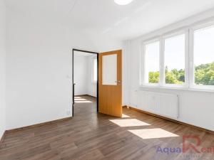 Prodej bytu 3+1, Karlovy Vary, Sibiřská, 68 m2
