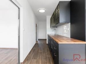 Prodej bytu 3+1, Karlovy Vary, Sibiřská, 68 m2