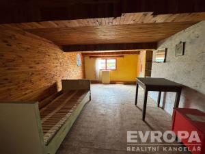 Prodej rodinného domu, Pecka, 75 m2