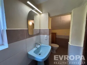 Prodej rodinného domu, Pecka, 75 m2