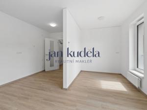 Pronájem bytu 1+kk, Brno, Trnitá, 33 m2