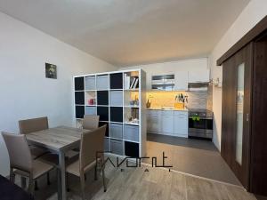 Pronájem bytu 2+kk, Ostrava, Jiřího Herolda, 52 m2
