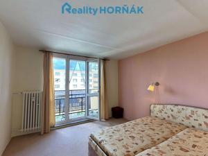 Prodej bytu 2+1, Plzeň - Lobzy, Na Dlouhých, 57 m2