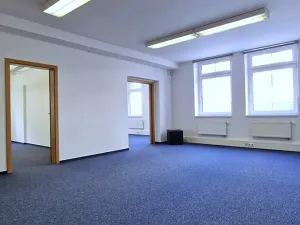 Pronájem kanceláře, Praha - Žižkov, Jeseniova, 79 m2