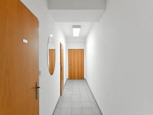 Pronájem kanceláře, Praha - Žižkov, Jeseniova, 79 m2
