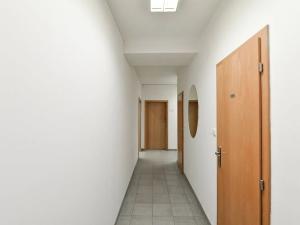 Pronájem kanceláře, Praha - Žižkov, Jeseniova, 79 m2