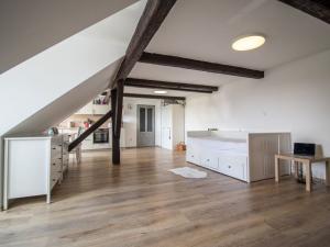 Prodej bytu 1+kk, Hartmanice, 63 m2