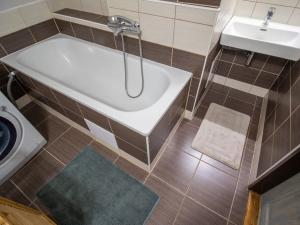 Prodej bytu 1+kk, Hartmanice, 63 m2