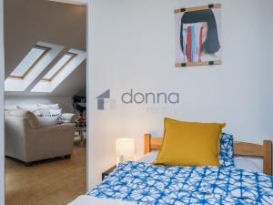 Pronájem bytu 6+kk a větší, Praha, Strojnická, 160 m2