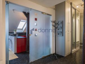 Pronájem bytu 6+kk a větší, Praha, Strojnická, 160 m2