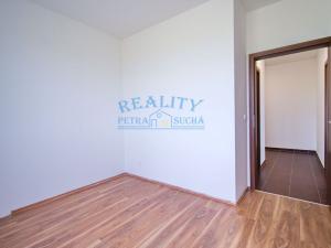 Prodej bytu 2+kk, Praha - Kyje, Farkašova, 40 m2