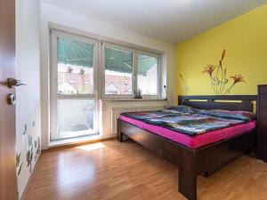 Pronájem bytu 3+kk, Praha - Dubeč, Netlucká, 75 m2