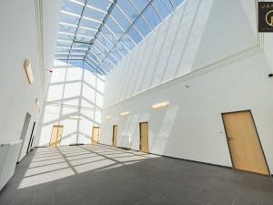 Pronájem kanceláře, Kladno, Huťská, 883 m2