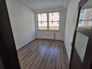 Pronájem bytu 4+kk, Cheb, Komenského, 109 m2