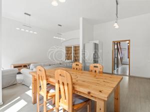Pronájem bytu 4+kk, Praha, Kateřinská, 120 m2