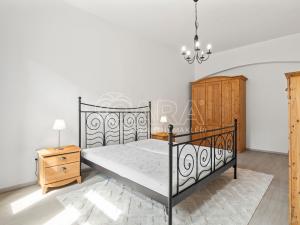 Pronájem bytu 4+kk, Praha, Kateřinská, 120 m2