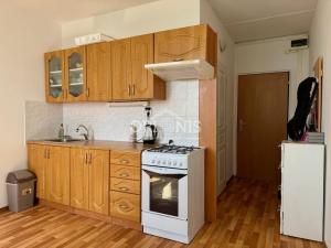 Pronájem bytu 1+1, Chomutov, akademika Heyrovského, 36 m2