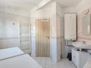 Pronájem bytu 3+kk, Praha - Hostivař, Daliborova, 82 m2