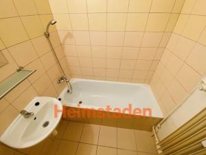 Pronájem bytu 2+1, Ostrava - Poruba, Havlíčkovo náměstí, 56 m2