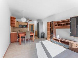 Pronájem bytu 3+kk, Praha, Kyselova, 60 m2