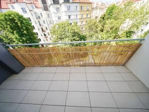 Pronájem bytu 2+kk, Praha - Vysočany, Bassova, 54 m2