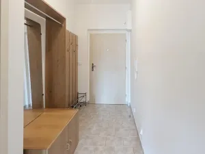 Pronájem bytu 1+kk, Praha - Hlubočepy, Silurská, 32 m2