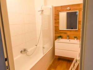 Prodej bytu 2+kk, Praha, Sokolovská, 55 m2