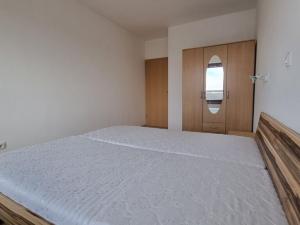 Pronájem bytu 2+kk, Pardubice - Polabiny, Labský Palouk, 64 m2