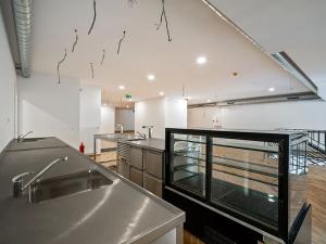 Pronájem restaurace, Praha - Žižkov, Olšanská, 352 m2
