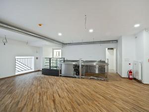 Pronájem restaurace, Praha - Žižkov, Olšanská, 352 m2