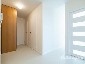 Pronájem bytu 3+kk, Praha - Žižkov, Lupáčova, 62 m2