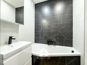 Pronájem bytu 2+1, Ústí nad Labem, Kozinova, 54 m2
